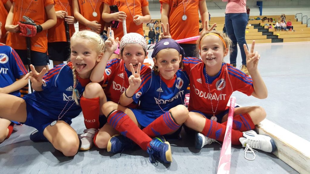 1.	Sterntaler Cup für Hockeykinder