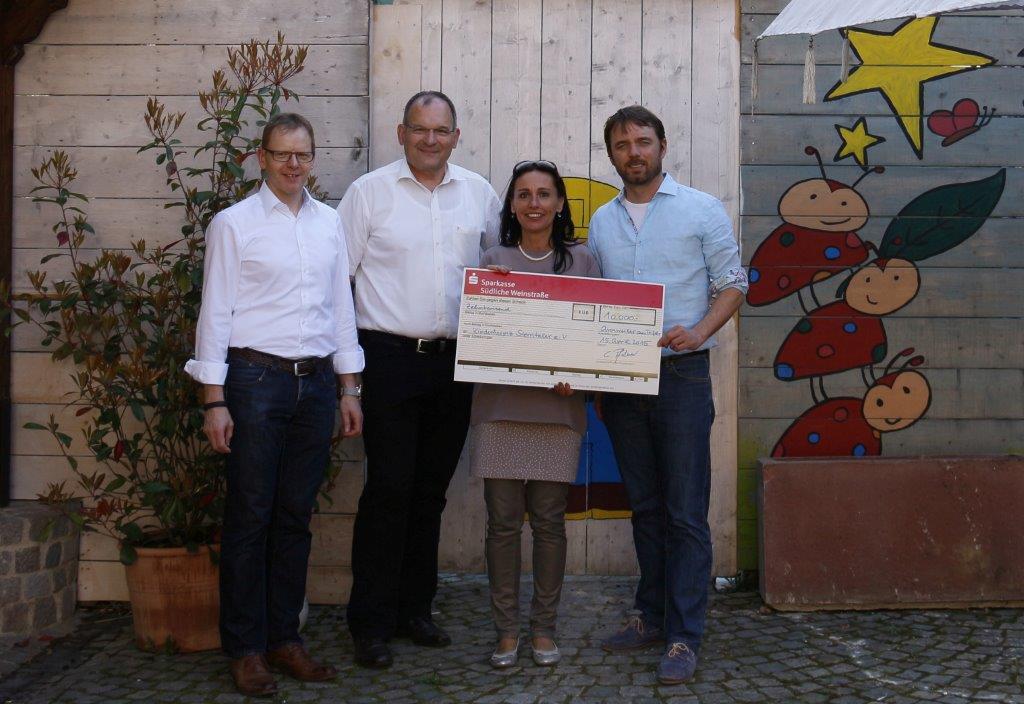 Lions Club Annweiler spendet für Kinderhospiz Sterntaler in Dudenhofen