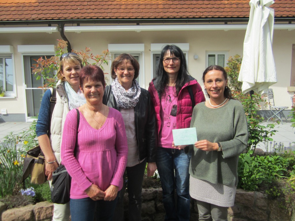 Spende an Kinderhospiz Sterntaler e.V. von den LandFrauen Meckenheim