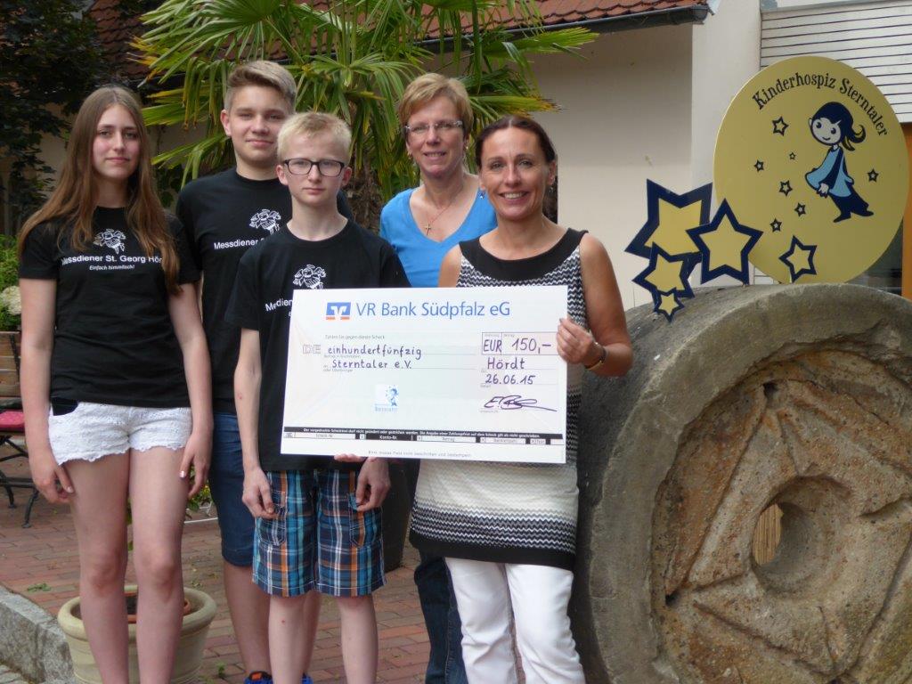 Hördter Messdiener unterstützen die Arbeit des Kinderhospizes Sterntaler