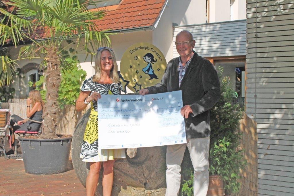 PM-International spendet an Kinderhospiz Sterntaler