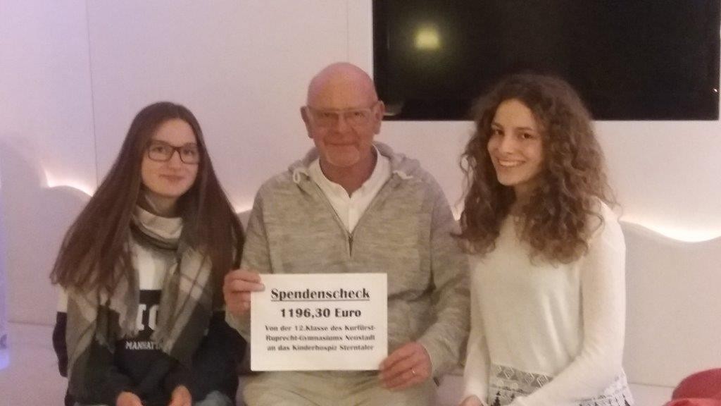 Abiturienten des Kurfürst-Ruprecht-Gymnasiums Neustadt spenden an Sterntaler
