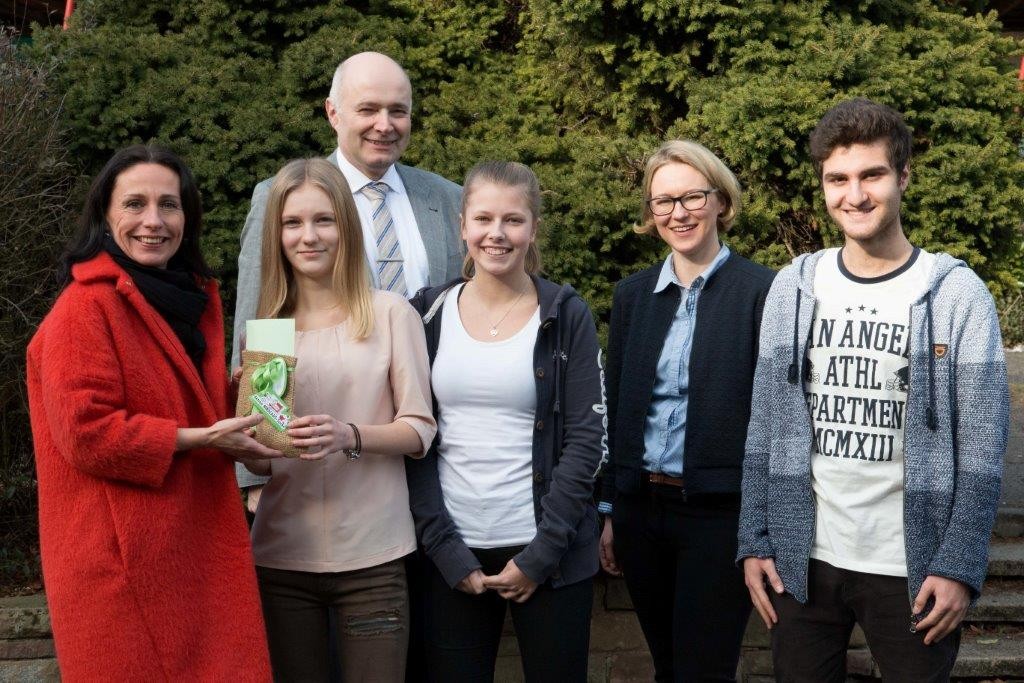 Nikolaus-von-Weis-Gymnasium spendet für Kinderhospiz Sterntaler