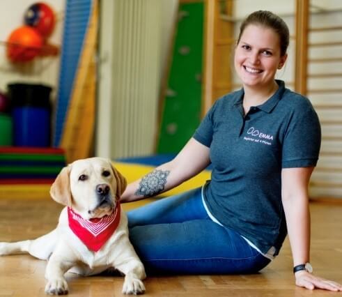 Dennis-Kayser-Stiftung spendet Hundetherapie für Sterntaler