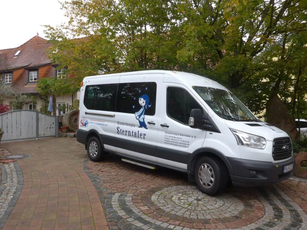 „Hockey gegen Krebs“ schenkt Sterntalern Supermobilität