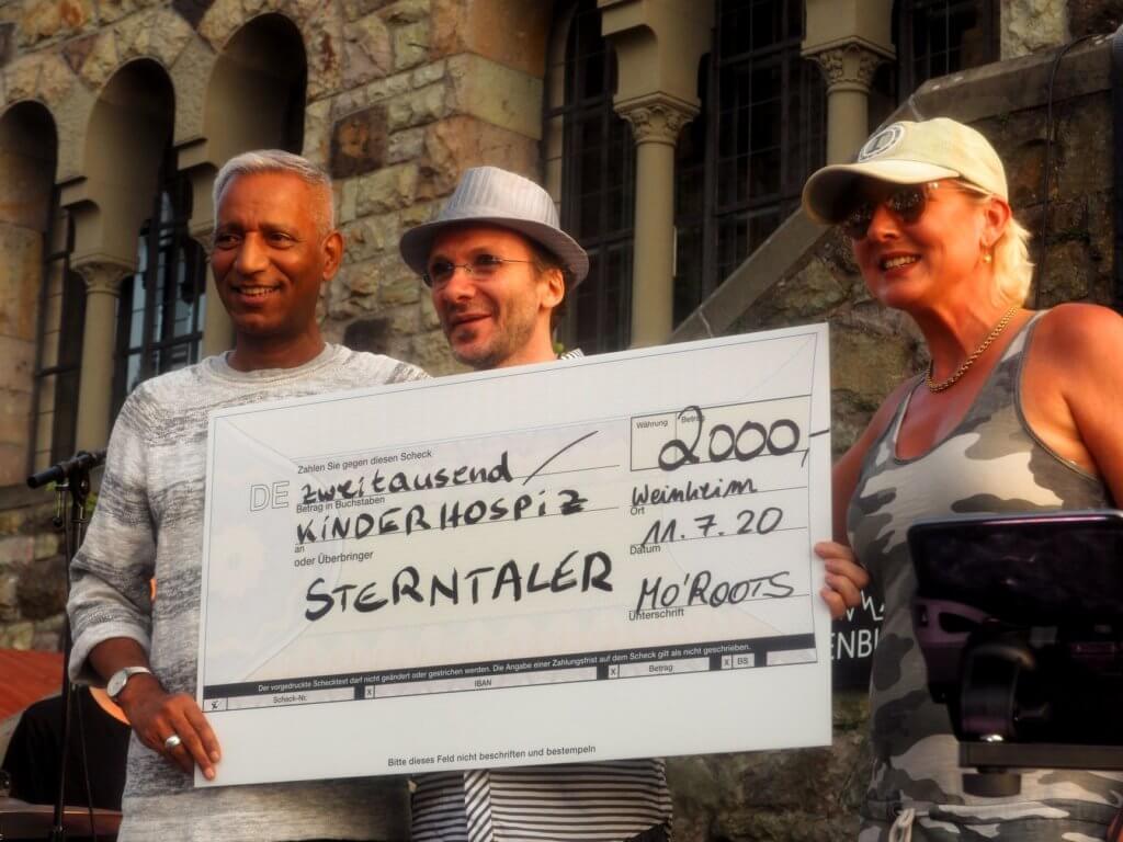 MoRoots-Konzert auf der Wachenburg – Spende für die Sterntaler