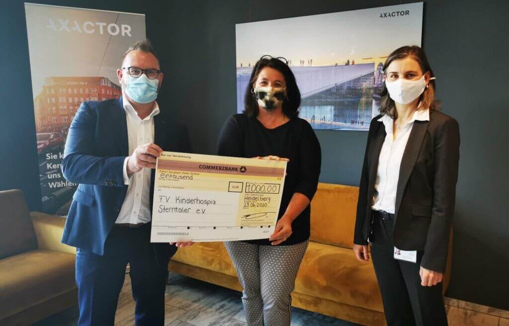 Mitarbeitende der Axactor Germany spenden für das Kinderhospiz Sterntaler