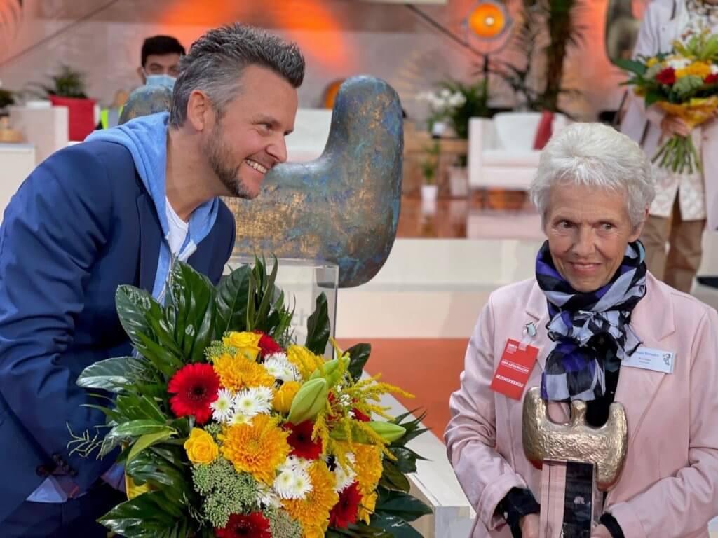 Ehrenpreis an Sterntaler-Familienbegleiterin Evi Muy