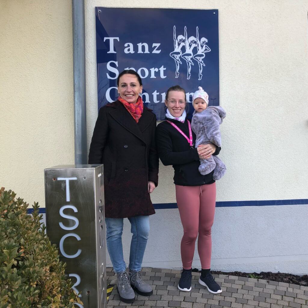 Kanga Mamas spenden für die Sterntaler