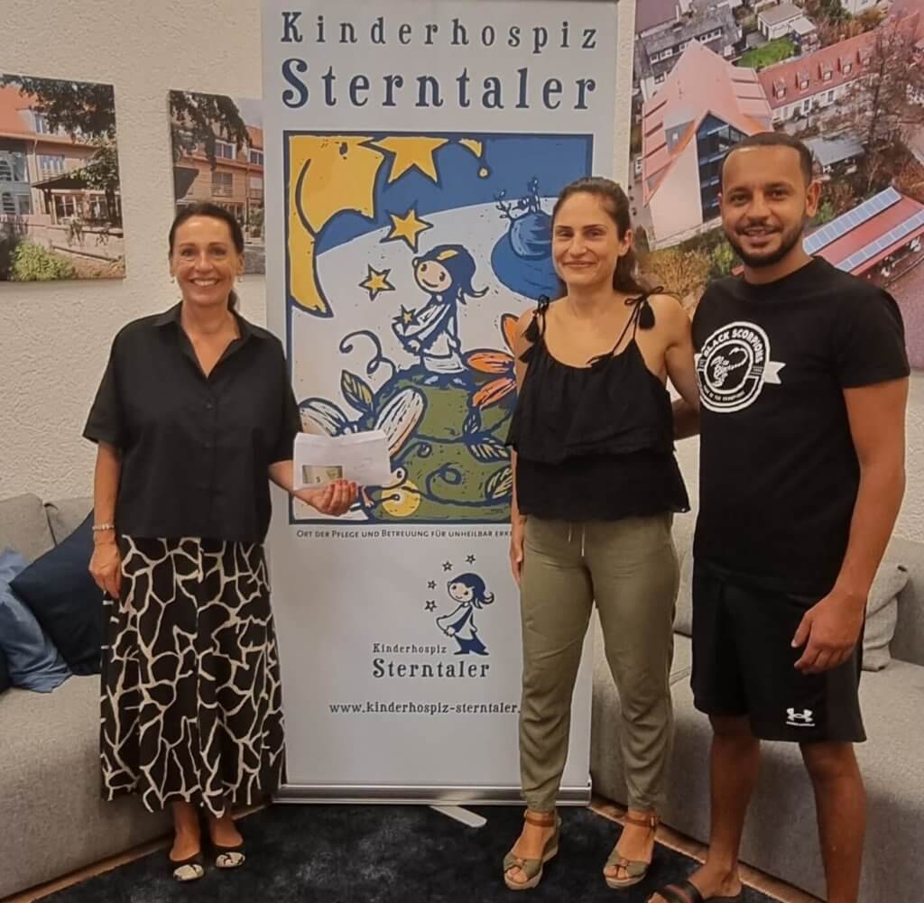 Spende des Charity Fight Event an die Sterntaler