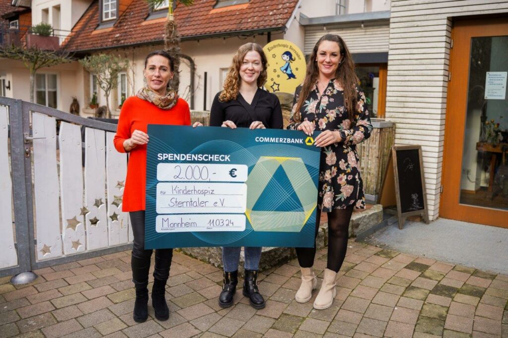 tmax übergibt Spende an das Kinderhospiz Sterntaler e.V.