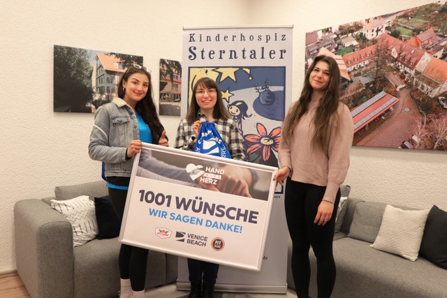 „1001 Wünsche“ – Ein Weihnachtsbaum voller Herzenswünsche