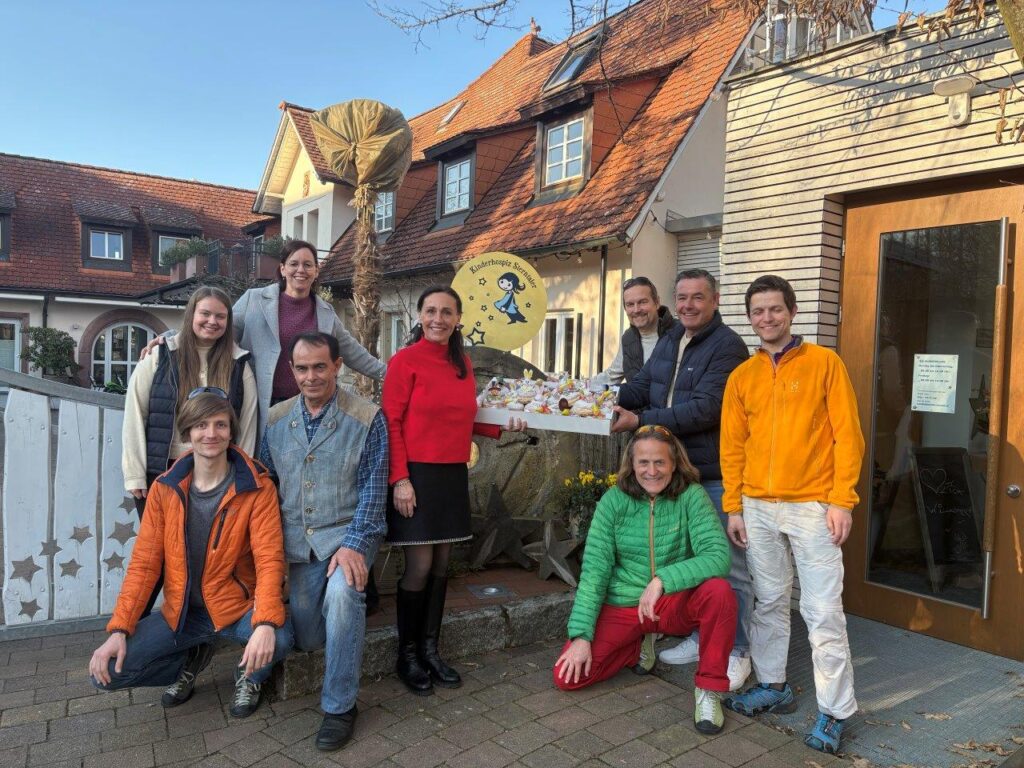Theatergruppe Munda(r)thleten spendet an das Kinderhospiz Sterntaler