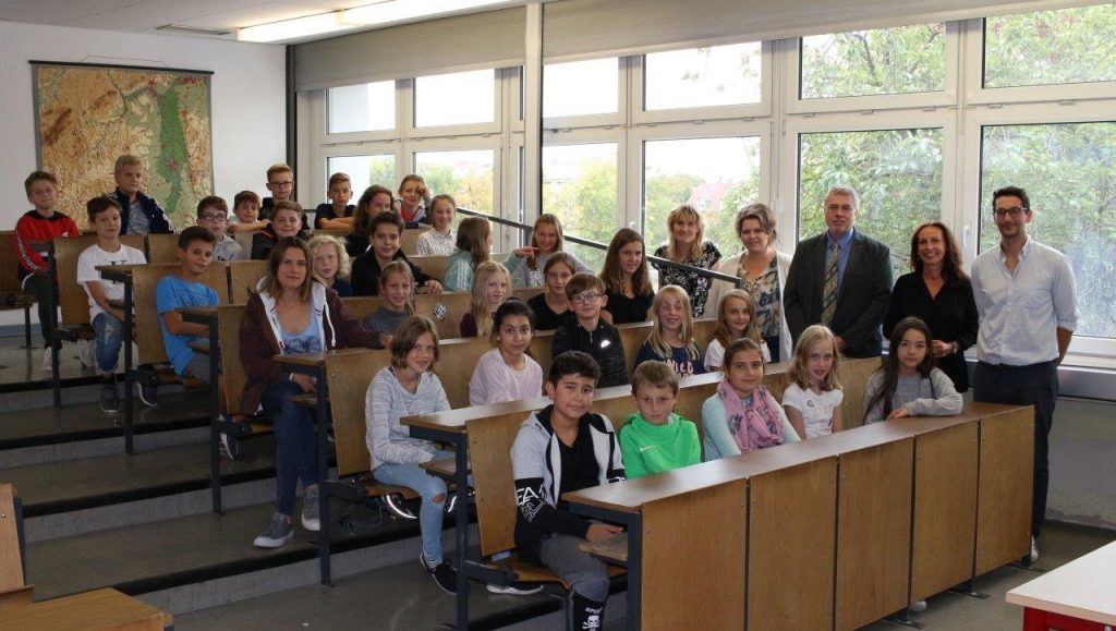 Schulprojekte des Hans-Purrmann-Gymnasiums für eine gute Sache