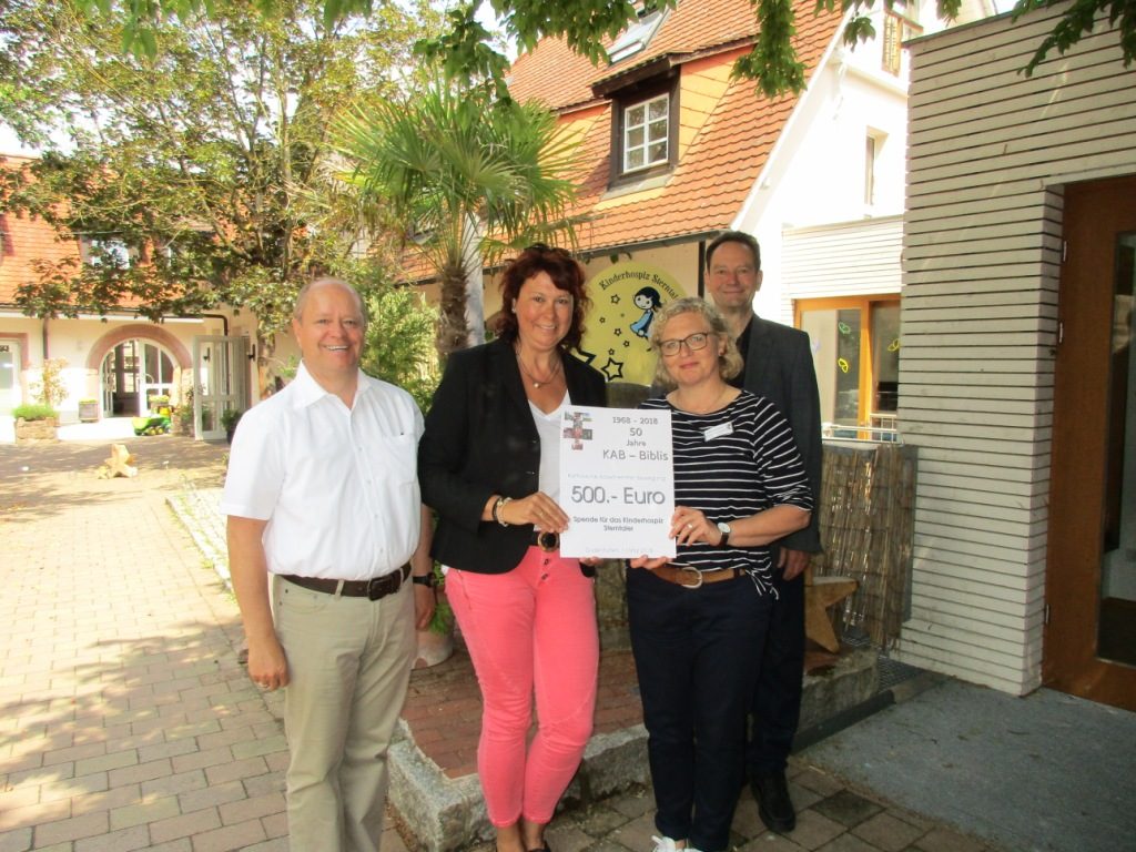 Spendenübergabe von KAB Biblis an Kinderhospiz Sterntaler