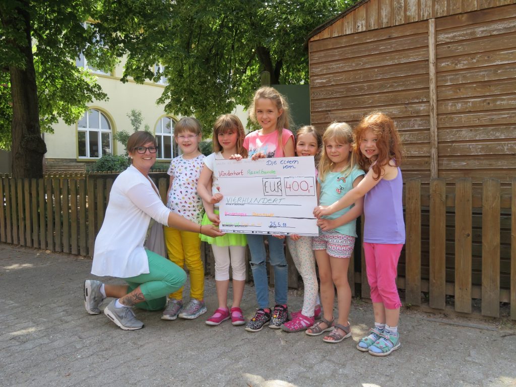 Kinderhort „Rasselbande“ übergibt Spende an Kinderhospiz Sterntaler