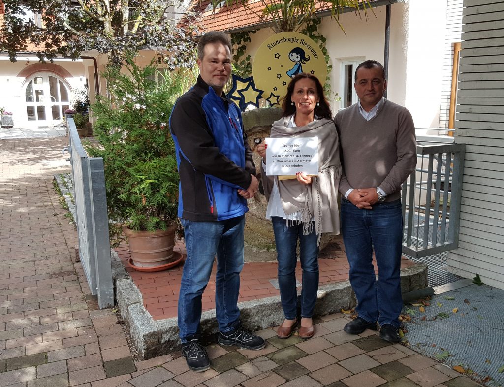 Tenneco verbindet Spende mit persönlichem Besuch des Kinderhospizes
